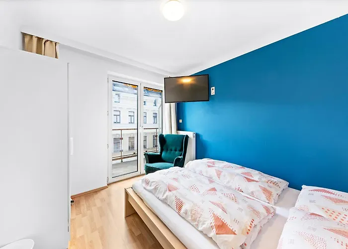 Aparthotel Flora Collection