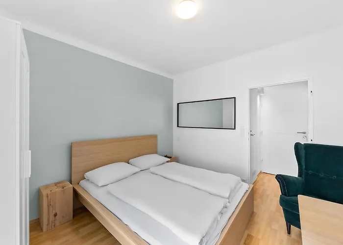 Aparthotel Flora Collection