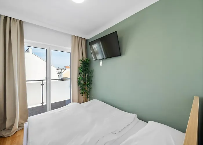 Flora Collection Aparthotel