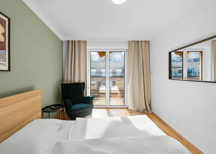 Aparthotel Flora Collection 3*